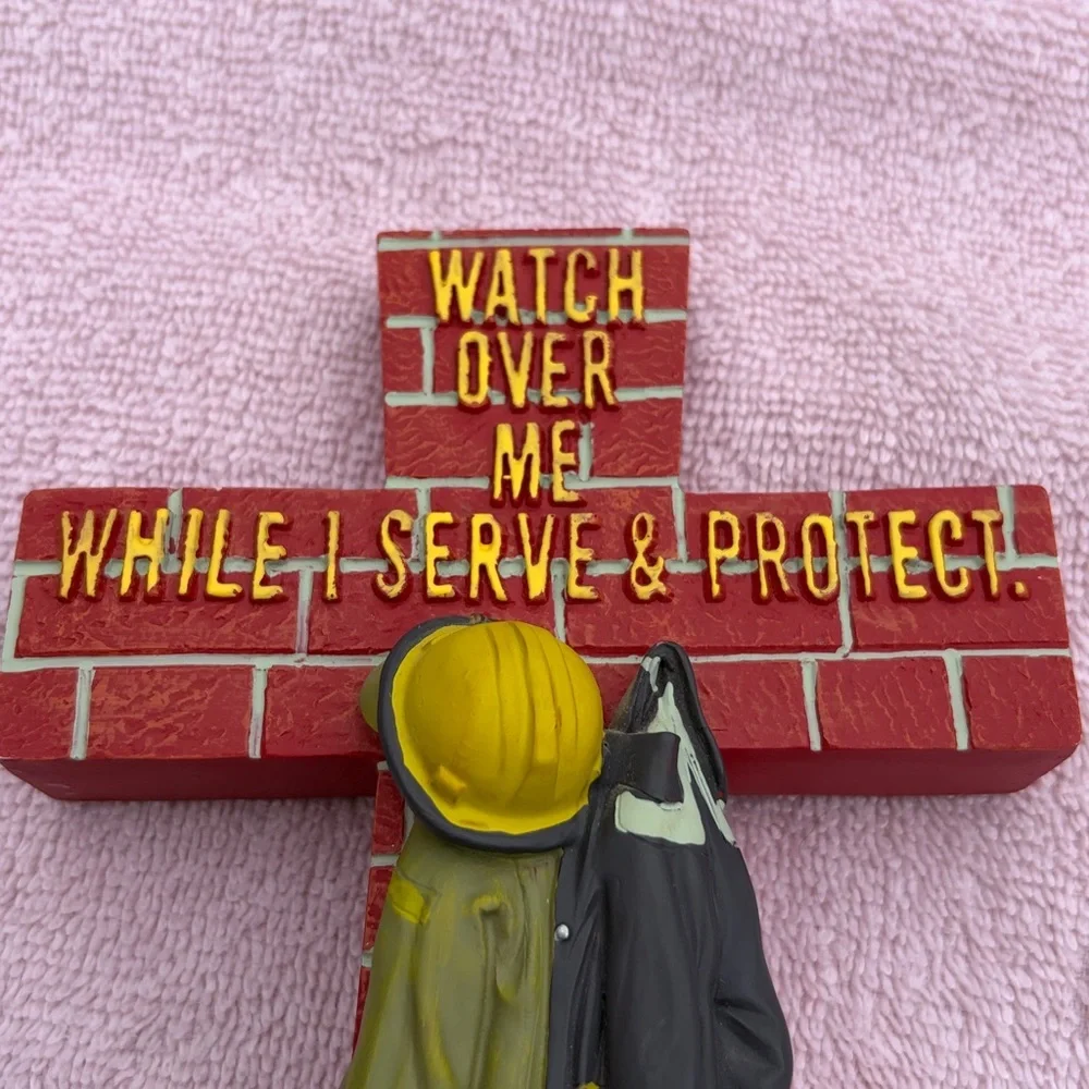 Dicksons Firefighter’s Prayer Tabletop Cross Figurine Joshua 1:9